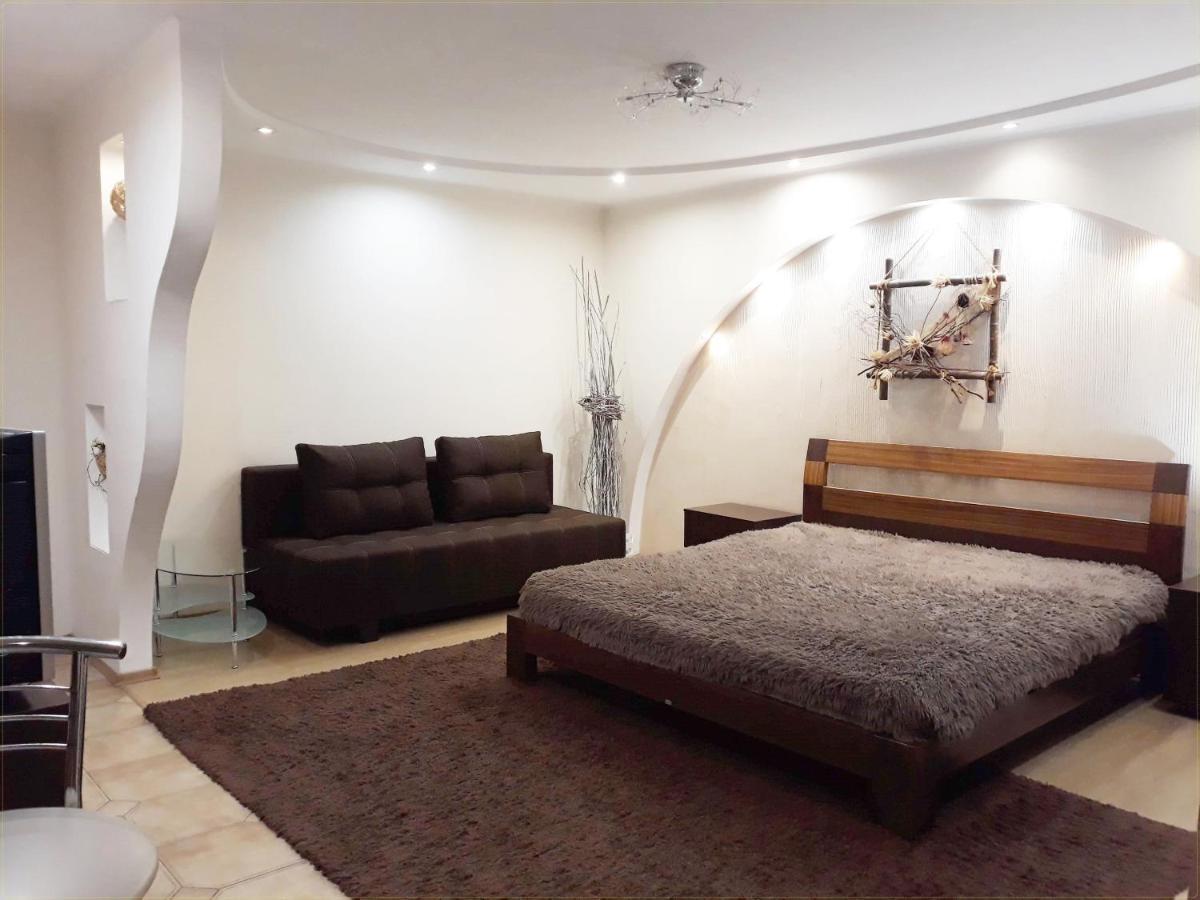 קריבוי רוג Apartment At Matusevycha Street 2-15 מראה חיצוני תמונה