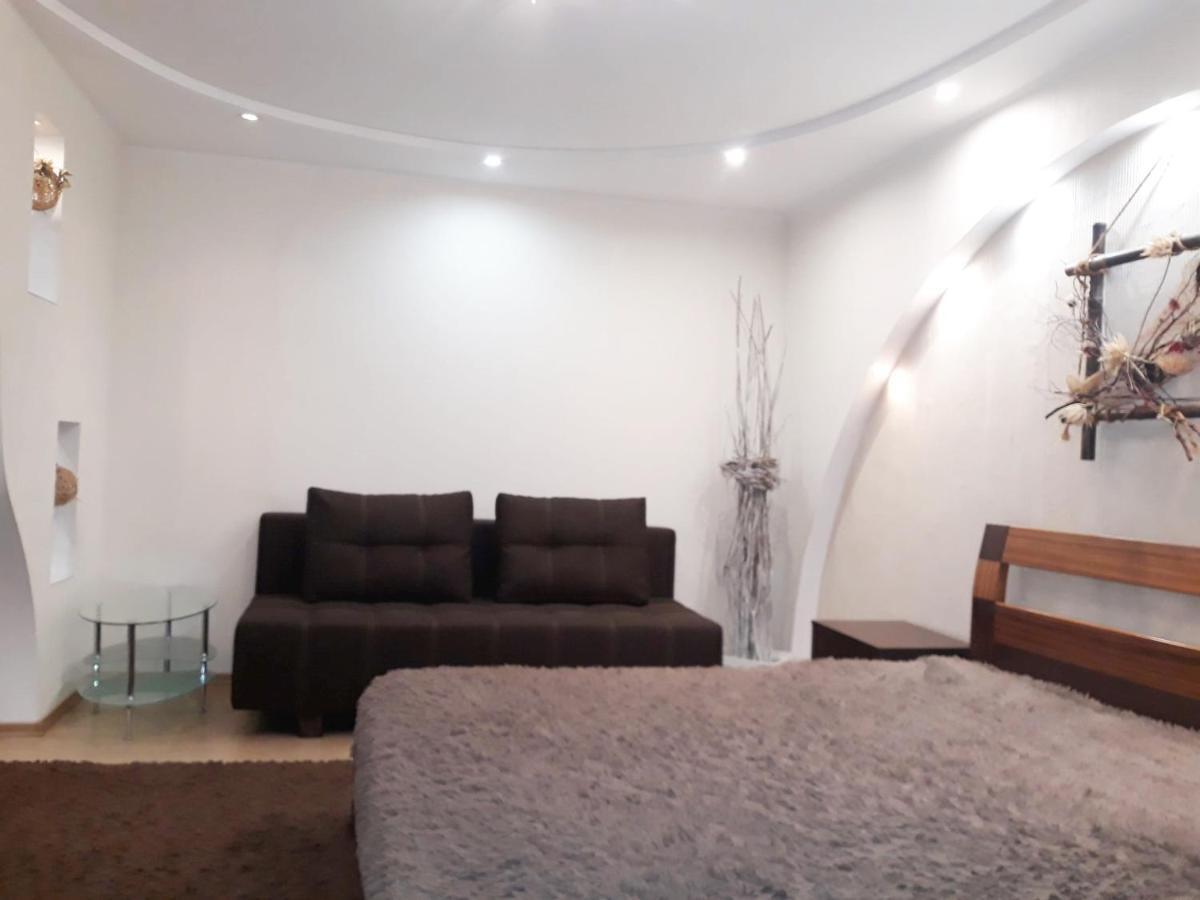 קריבוי רוג Apartment At Matusevycha Street 2-15 מראה חיצוני תמונה